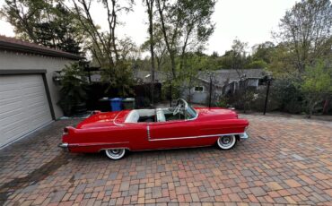 Cadillac-Series-62-1956-red-whitegray-44