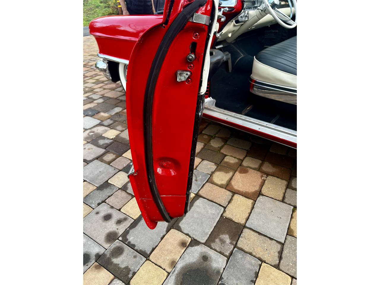 Cadillac-Series-62-1956-red-whitegray-49