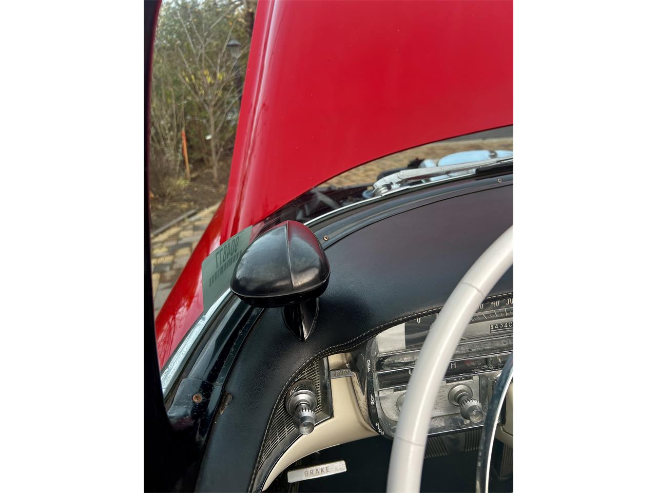 Cadillac-Series-62-1956-red-whitegray-51