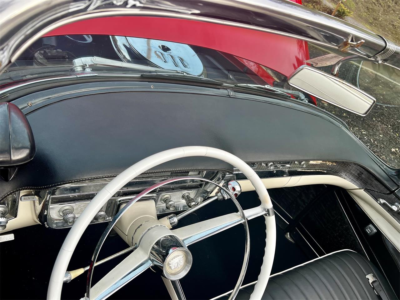 Cadillac-Series-62-1956-red-whitegray-54
