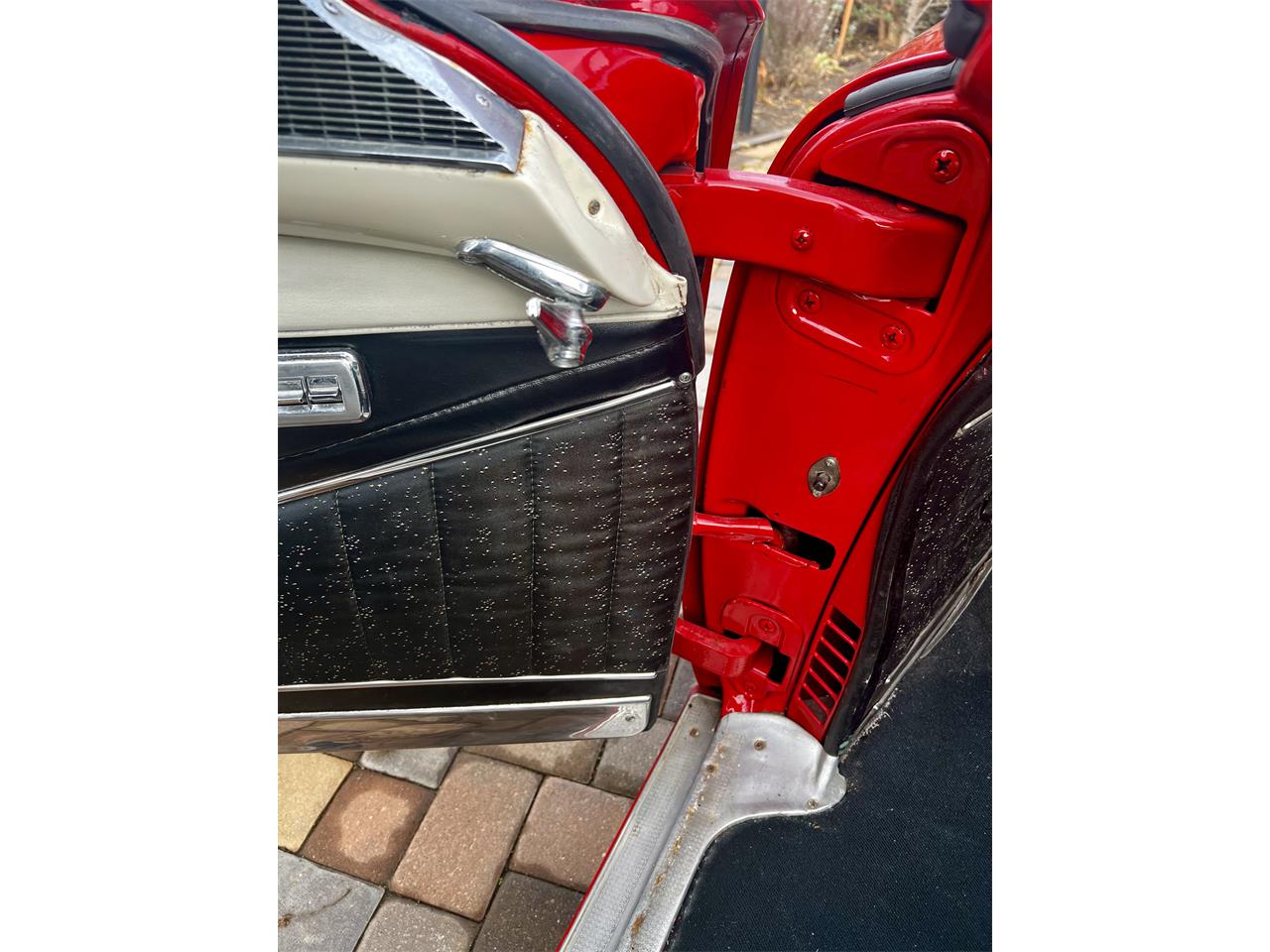 Cadillac-Series-62-1956-red-whitegray-55