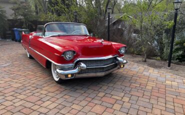 Cadillac-Series-62-1956-red-whitegray-6