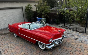Cadillac-Series-62-1956-red-whitegray-65
