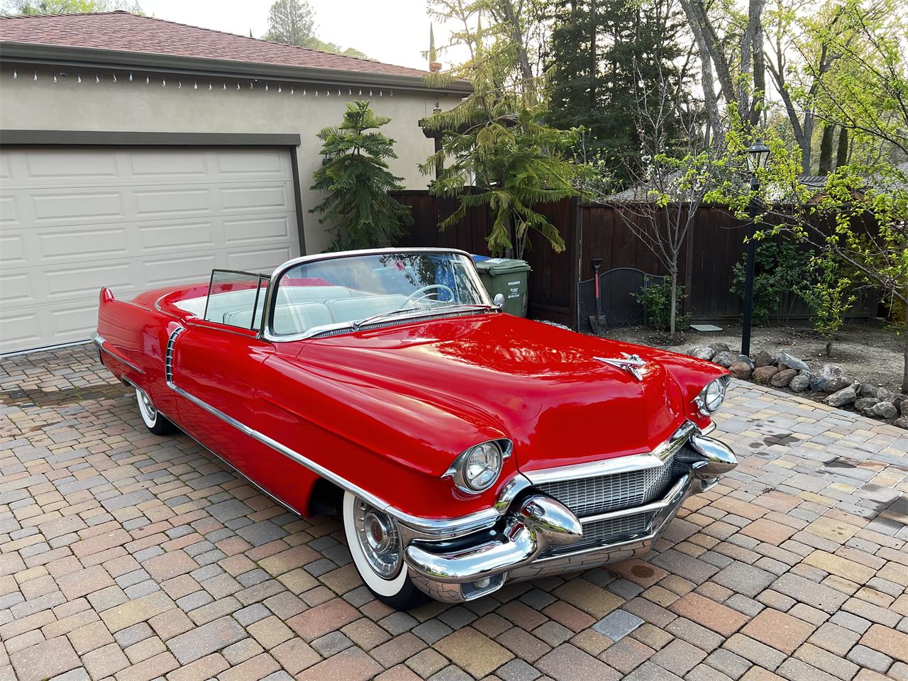 Cadillac-Series-62-1956-red-whitegray-66