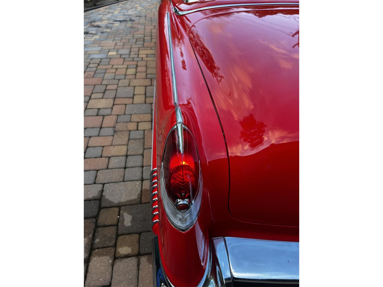 Cadillac-Series-62-1956-red-whitegray-71