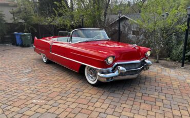 Cadillac-Series-62-1956-red-whitegray-8