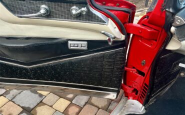 Cadillac-Series-62-1956-red-whitegray-84