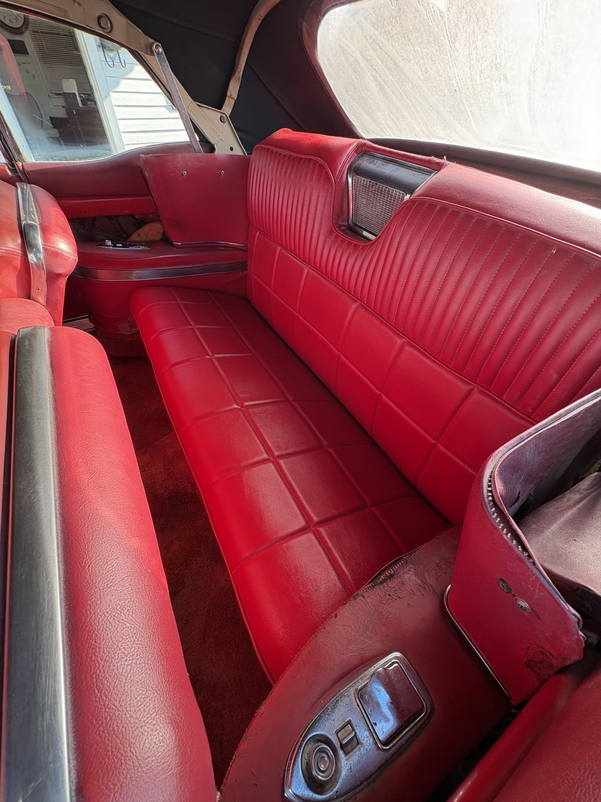 Cadillac-Series-62-1957-Convertible-10