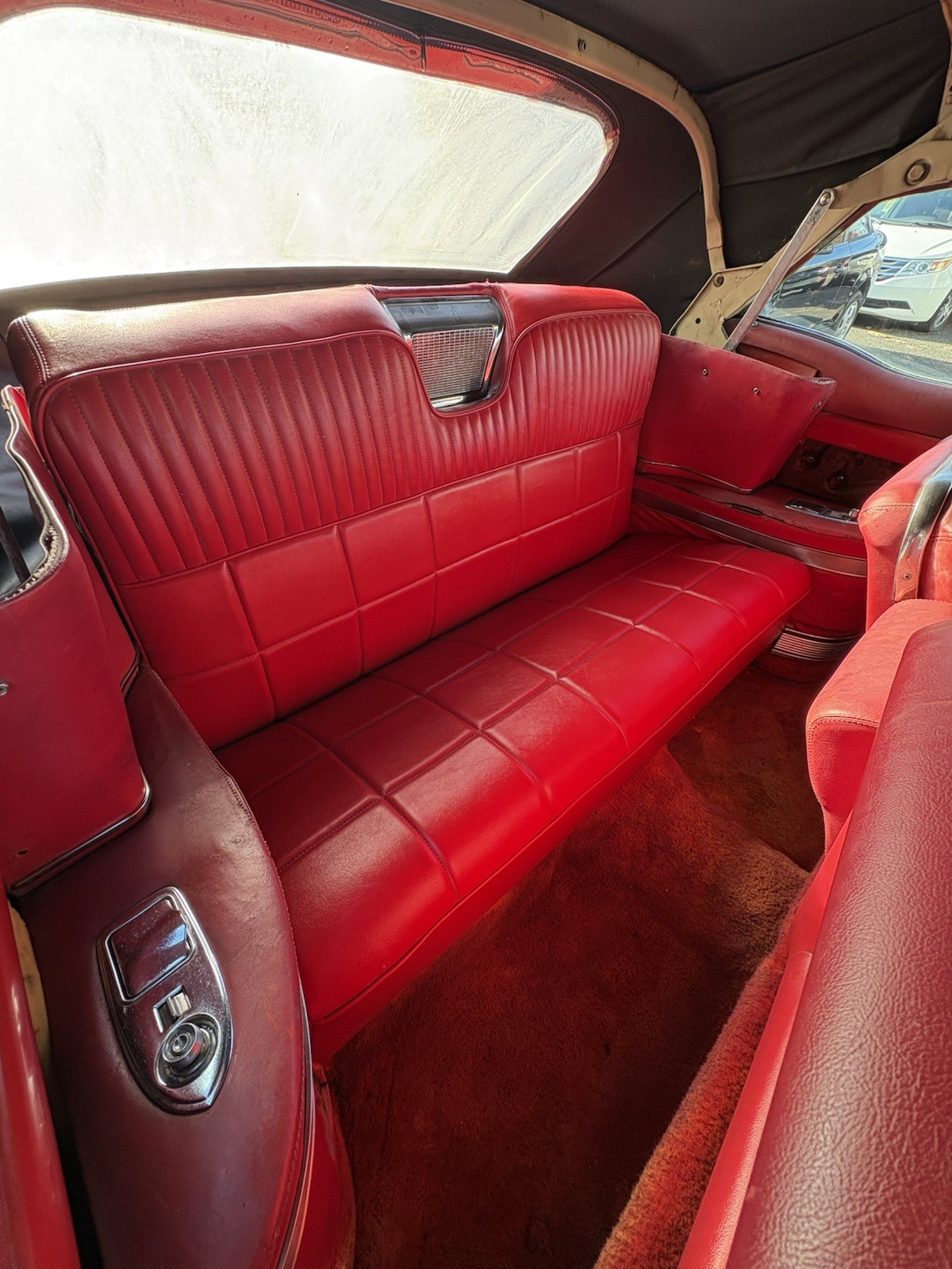 Cadillac-Series-62-1957-Convertible-4