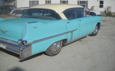 Cadillac-Series-62-1957-Sedan-3