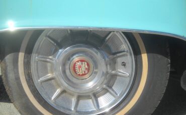 Cadillac-Series-62-1957-Sedan-35