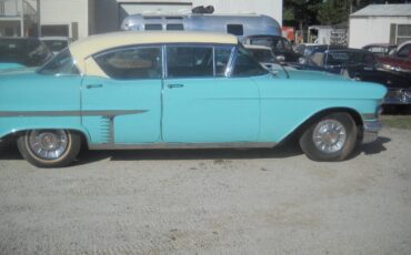 Cadillac-Series-62-1957-Sedan-6