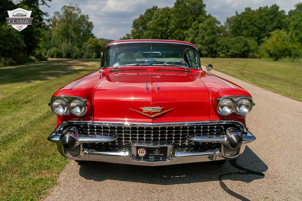 Cadillac-Series-62-1958-2D-Coupe-10