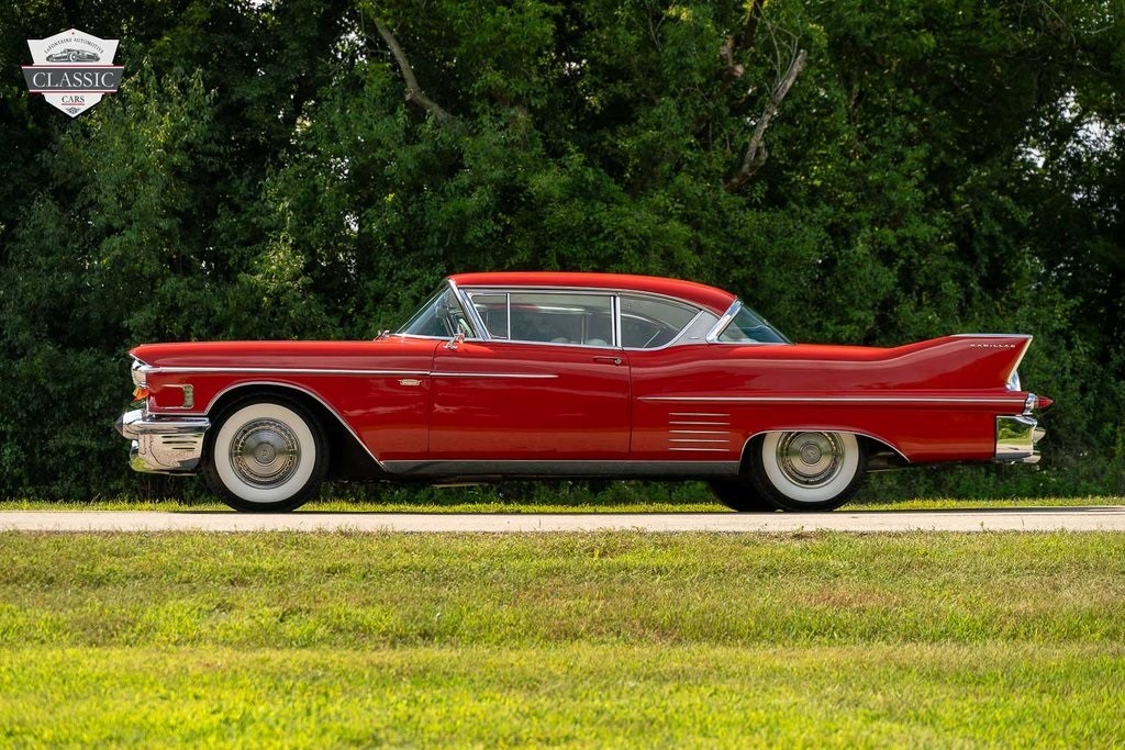 Cadillac-Series-62-1958-2D-Coupe-36