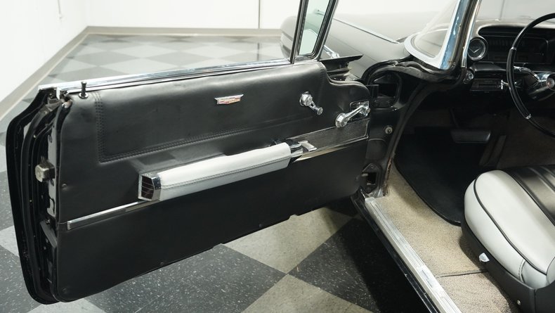Cadillac-Series-62-1960-Ebony-Black-Black-29
