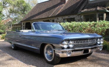 Cadillac-Series-62-1961-Convertible-1