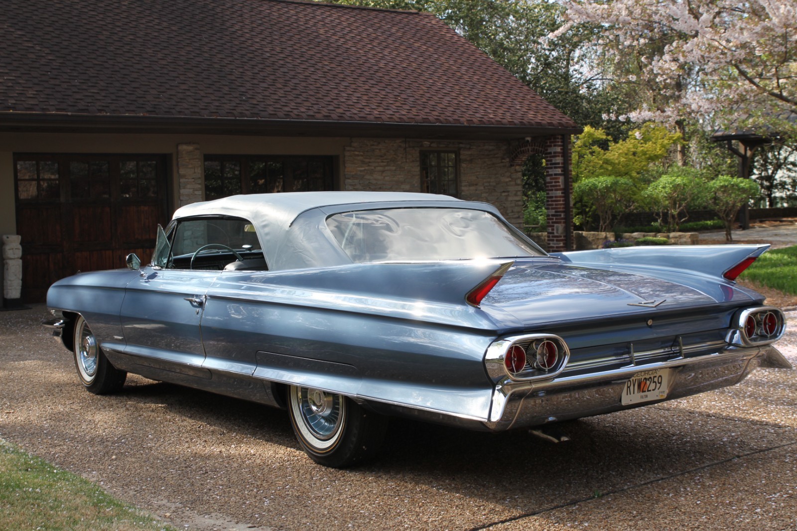 Cadillac-Series-62-1961-Convertible-10