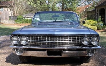 Cadillac-Series-62-1961-Convertible-2