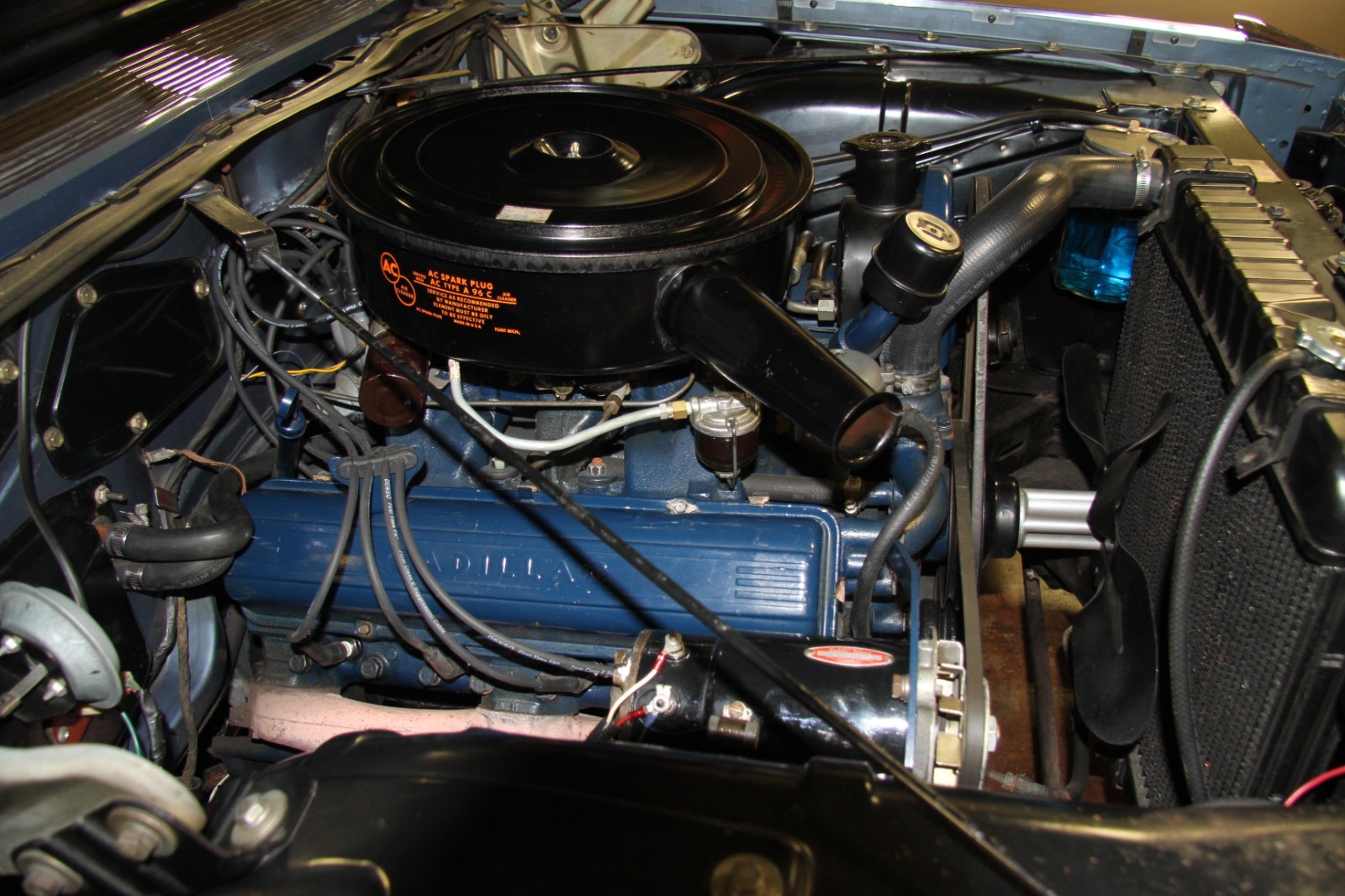 Cadillac-Series-62-1961-Convertible-34