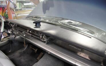 Cadillac-Series-62-1961-Dresden-Blue-Light-Blue-3