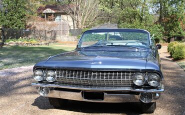 Cadillac-Series-62-1961-Dresden-Blue-Light-Blue-7