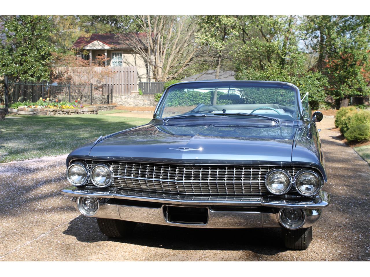 Cadillac-Series-62-1961-Dresden-Blue-Light-Blue-7