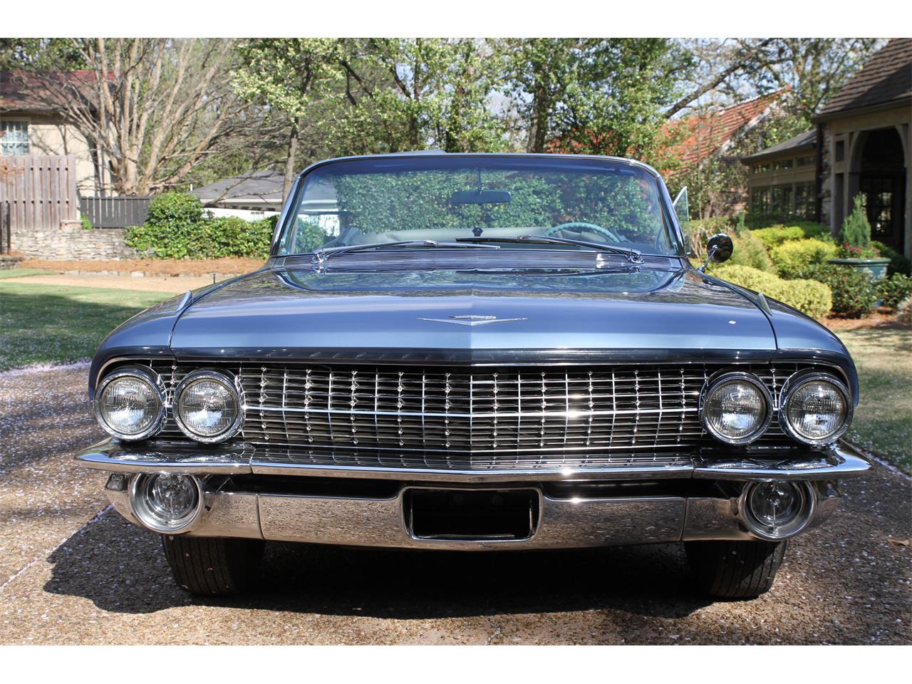 Cadillac-Series-62-1961-Dresden-Blue-Light-Blue-8