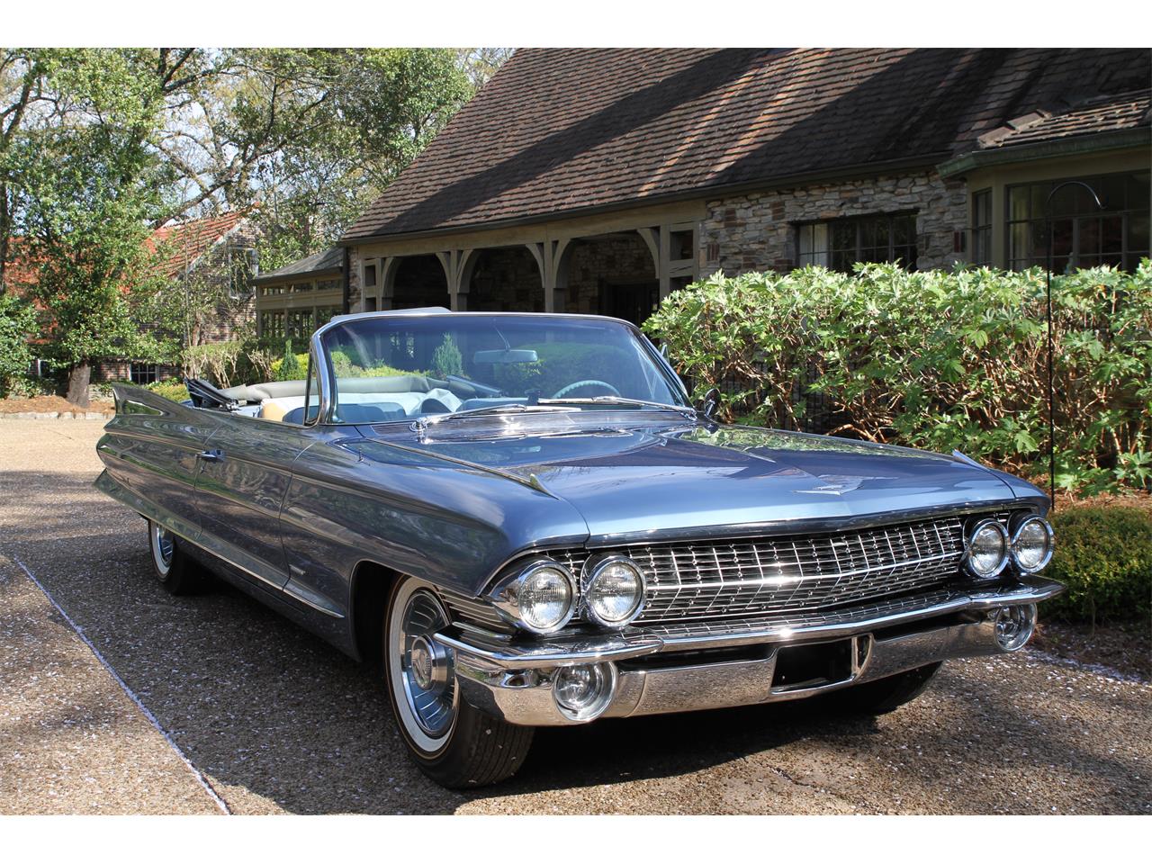 Cadillac-Series-62-1961-Dresden-Blue-Light-Blue-9
