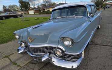 Cadillac-Series-70-1954-BlueWhite-Blue-1
