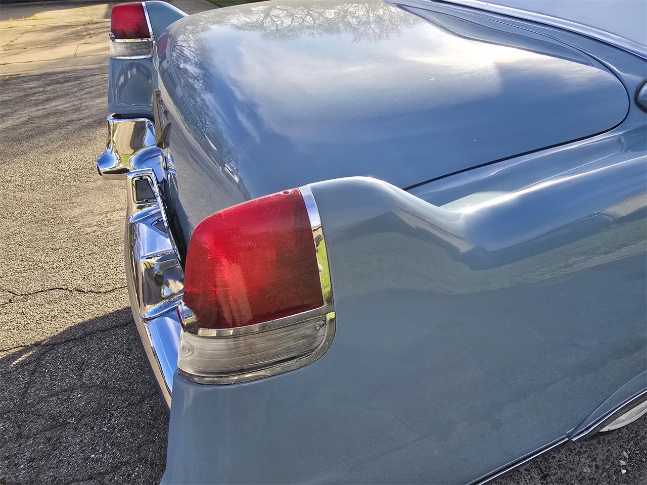 Cadillac-Series-70-1954-BlueWhite-Blue-5