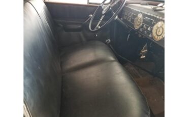 Cadillac-Series-75-1937-Black-Tan-10