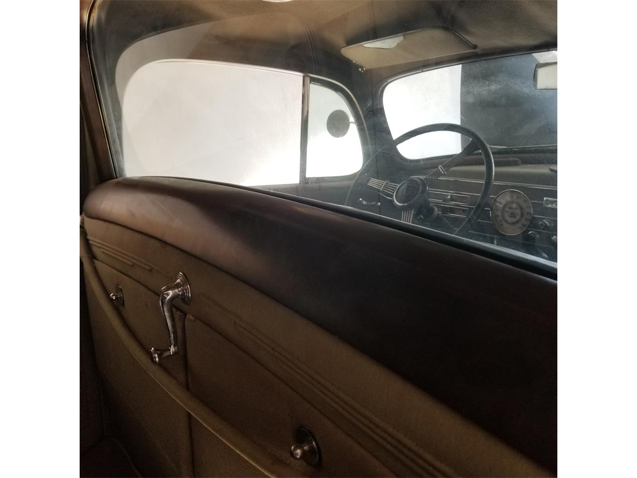 Cadillac-Series-75-1937-Black-Tan-4