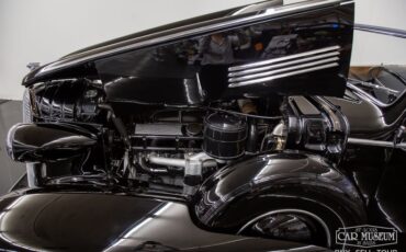Cadillac-Series-85-1937-Black-Black-Leather-23