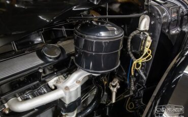 Cadillac-Series-85-1937-Black-Black-Leather-27