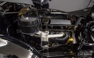 Cadillac-Series-85-1937-Black-Black-Leather-35
