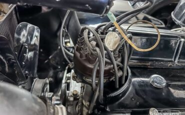 Cadillac-Series-85-1937-Black-Black-Leather-8