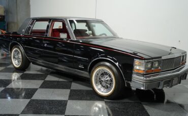 Cadillac-Seville-1977-Sedan-13