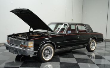 Cadillac-Seville-1977-Sedan-29
