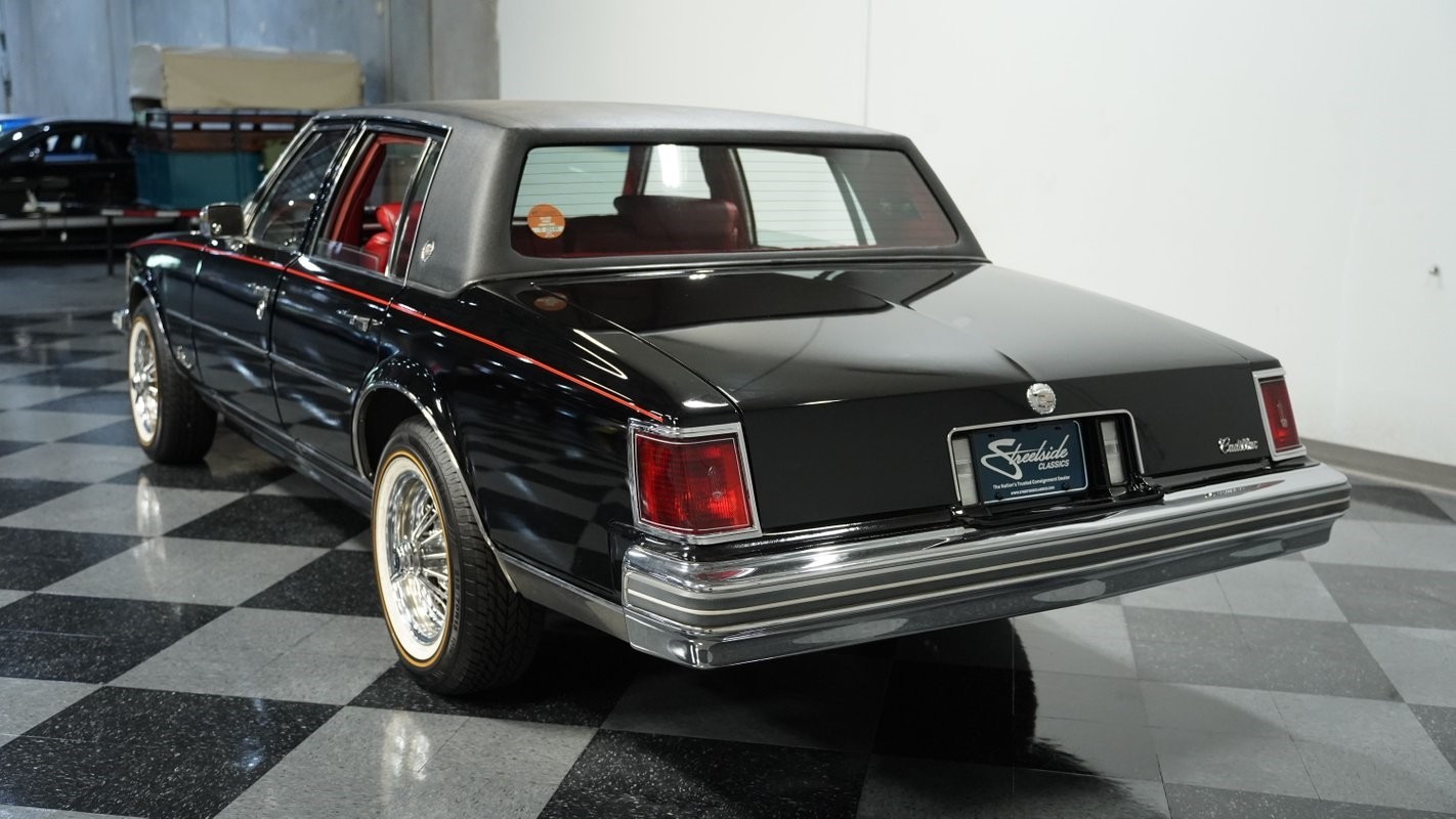 Cadillac-Seville-1977-Sedan-8