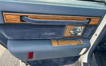 Cadillac-Seville-1984-Sedan-36