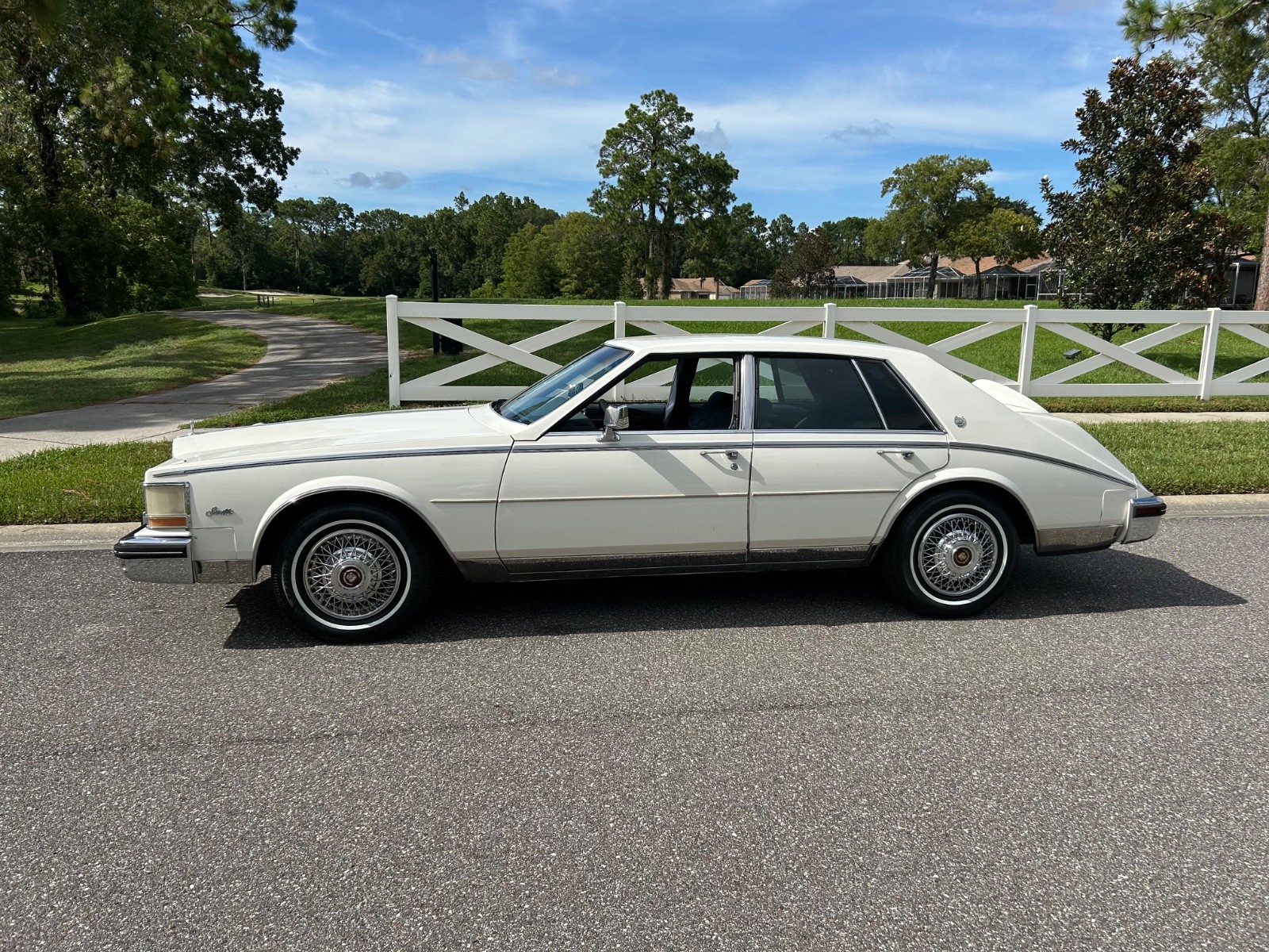 Cadillac-Seville-1984-Sedan