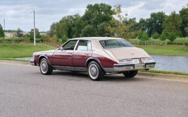 Cadillac-Seville-1985-4-Door-3