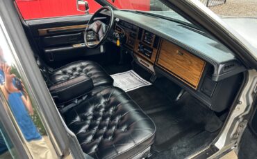 Cadillac-Seville-1985-Sedan-14