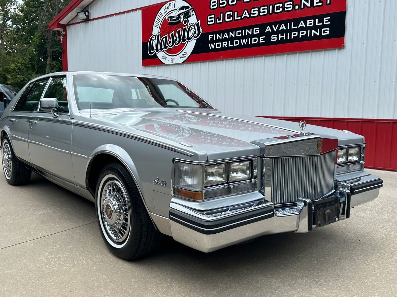 Cadillac-Seville-1985-Sedan-16