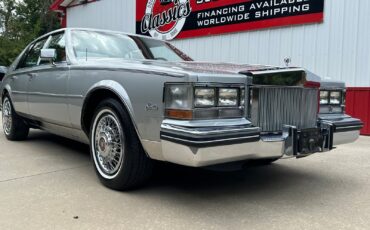 Cadillac-Seville-1985-Sedan-18