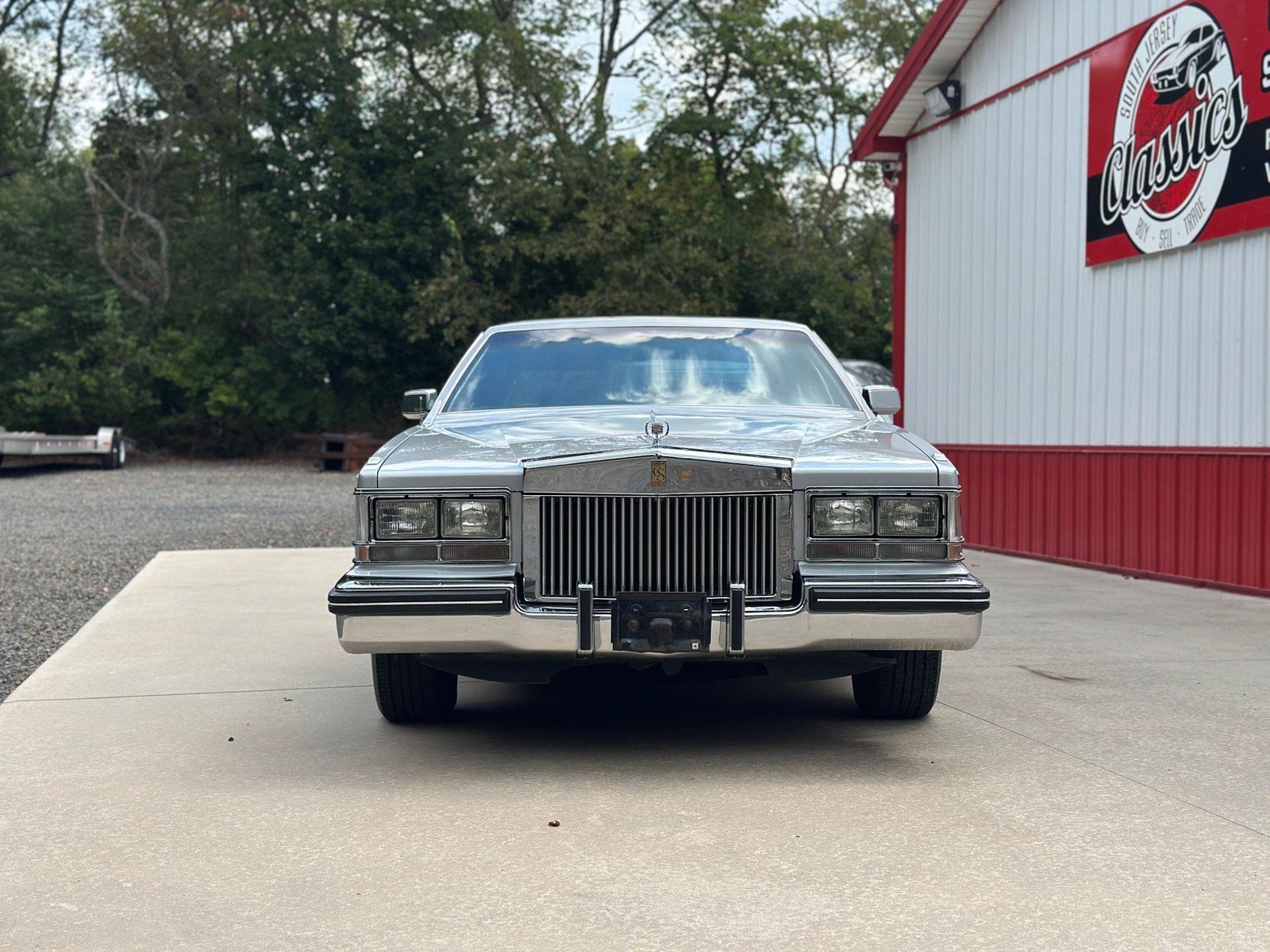 Cadillac-Seville-1985-Sedan-2