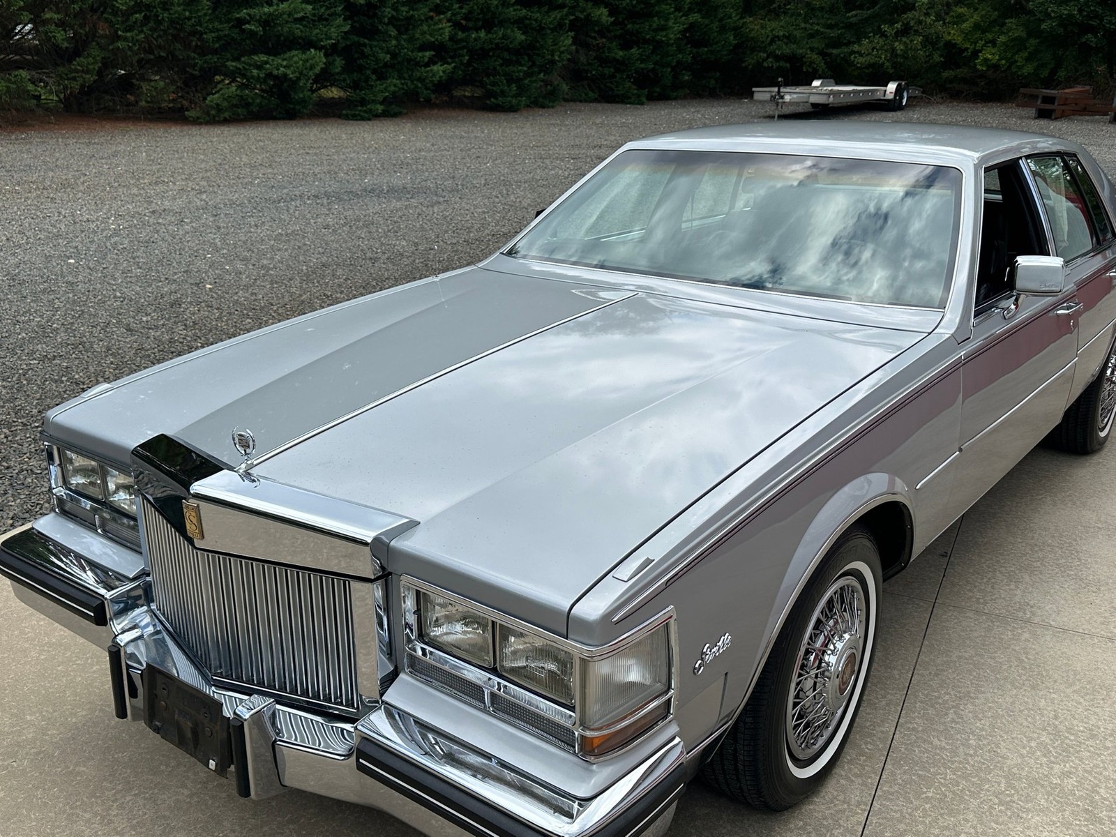 Cadillac-Seville-1985-Sedan-30