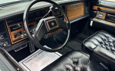 Cadillac-Seville-1985-Sedan-5