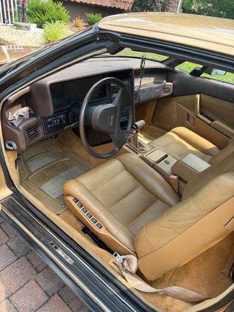 Cadillac-allante-1987-custom-3