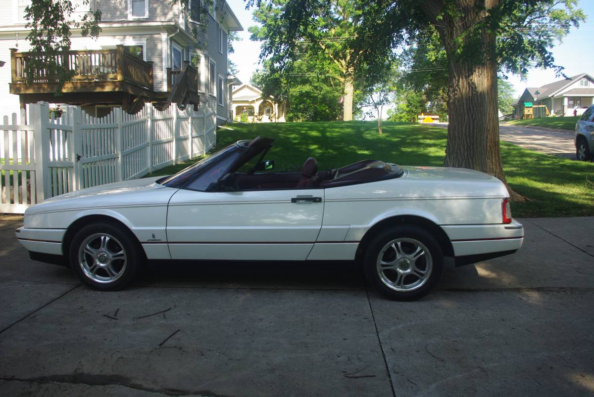 Cadillac-allante-1988-white-1